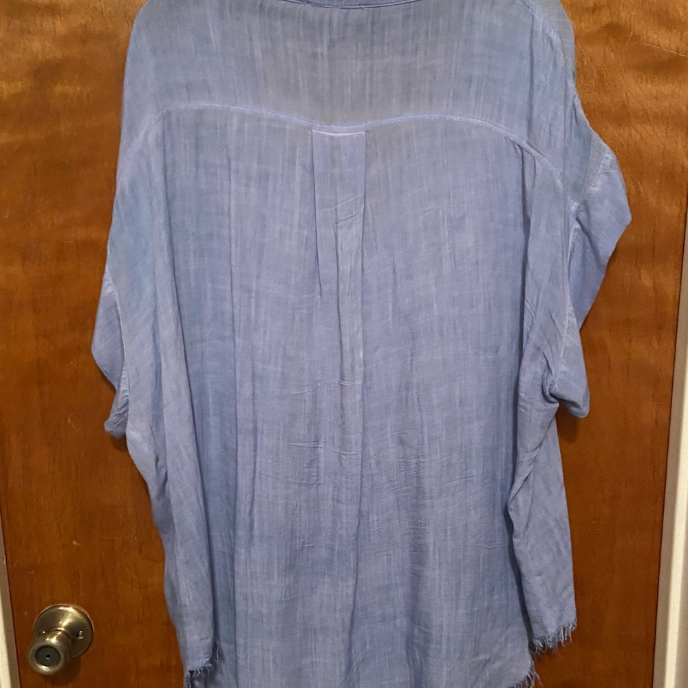 Plus Size Umgee Button Front Blouse - Picture 4 of 8
